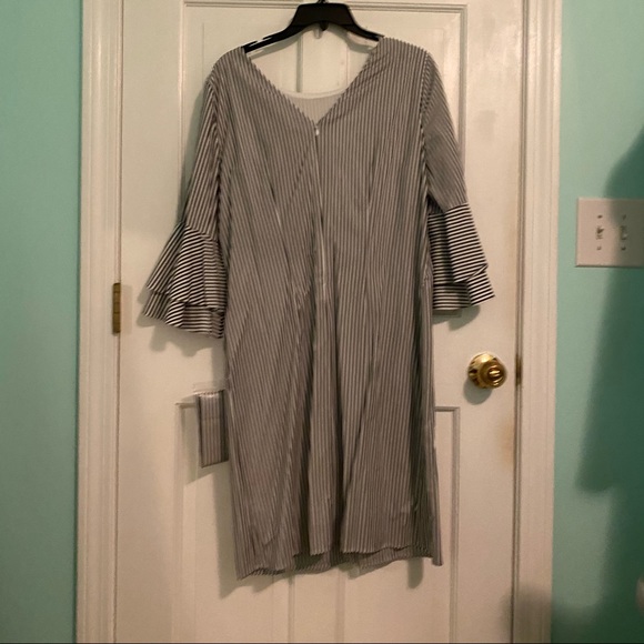 Grey and white striped button up dress with tie - Picture 3 of 10